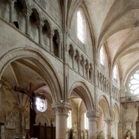 Église Notre-Dame d'Auvers-sur-Oise - Interior, nave looking southwest