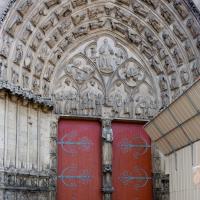 Cathédrale Saint-Étienne de Sens - Exterior, western frontispiece, center portal