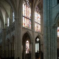 Cathédrale Saint-Étienne de Sens - Interior, south transept, east side looking southeast