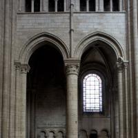 Cathédrale Saint-Étienne de Sens - Interior, nave, north arcade