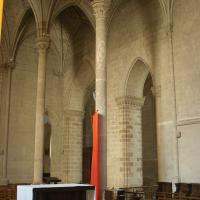 Église Saint-Serge d'Angers - Interior, altar from chevet