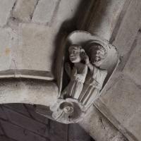 Église Saint-Serge d'Angers - Interior, chevet, south aisle, vaulting corbel