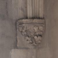 Église Saint-Serge d'Angers - Interior, nave, north aisle, outer wall, vaulting corbel