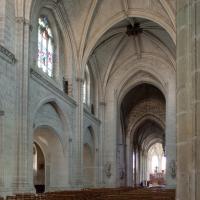 Église Saint-Serge d'Angers - Interior, north nave elevation looking east