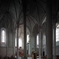 Église Saint-Serge d'Angers - Interior, chevet looking southeast