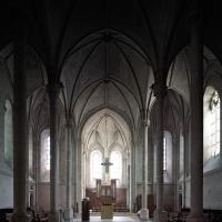 Église Saint-Serge d'Angers - Interior, chevet looking east