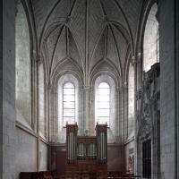 Église Saint-Serge d'Angers - Interior, chevet, axial chapel looking east