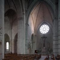 Église Saint-Serge d'Angers - Interior, south transept and crossing from north transept