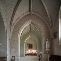 Église Saint-Serge d'Angers - Interior, north nave aisle looking west