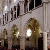 Église Saint-Denys d'Arcueil - Interior, nave looking northwest