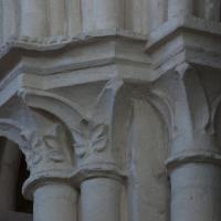 Église Saint-Denys d'Arcueil - Interior, nave, south triforium, vaulting shaft capitals