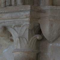 Église Saint-Denys d'Arcueil - Interior, chevet, south aisle, vaulting corbel