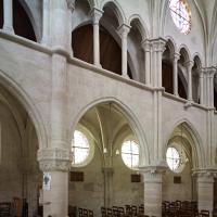 Église Saint-Denys d'Arcueil - Interior, nave elevation looking northeast