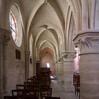 Église Saint-Denys d'Arcueil - Interior, north nave aisle looking east