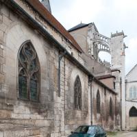 Église Saint-Eusèbe d'Auxerre - Exterior, south nave looking east