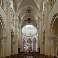 Église Saint-Eusèbe d'Auxerre - Interior, nave looking east