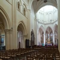Église Saint-Eusèbe d'Auxerre - Interior, north nave elevation looking east