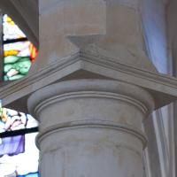 Église Saint-Eusèbe d'Auxerre - Interior, chevet, ambulatory, axial chapel entrance, freestanding shaft capital