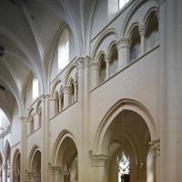 Église Saint-Eusèbe d'Auxerre - Interior, south nave elevation