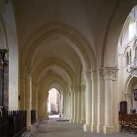 Église Saint-Eusèbe d'Auxerre - Interior, north nave aisle looking east