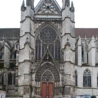 Cathédrale Saint-Étienne d'Auxerre - Exterior, north transept