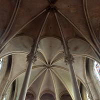 Cathédrale Saint-Étienne d'Auxerre - Interior, chevet, axial chapel vault