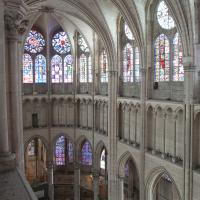 Cathédrale Saint-Étienne d'Auxerre - Interior, chevet, clerestory level, looking southeast