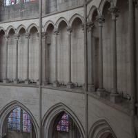 Cathédrale Saint-Étienne d'Auxerre - Interior, chevet triforium, northern side of hemicycle
