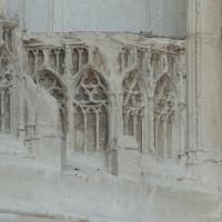 Cathédrale Saint-Étienne d'Auxerre - Exterior, western frontispiece, center portal, north jamb, pedestal
