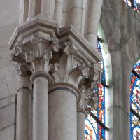 Cathédrale Saint-Étienne d'Auxerre - Interior, chevet, north clerestory, vaulting shaft capitals