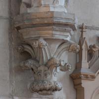 Cathédrale Saint-Étienne d'Auxerre - Interior, chevet, north ambulatory, dado arcade, corbel