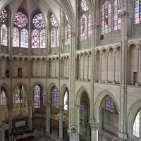 Cathédrale Saint-Étienne d'Auxerre - Interior, chevet, triforium level, looking southeast