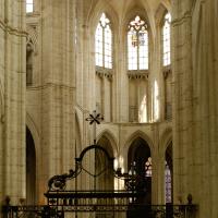Église Saint-Germain d'Auxerre - Interior, southeast chevet elevation and crossing
