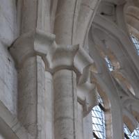 Église Saint-Germain d'Auxerre - Interior, nave, north clerestory, vaulting shaft capitals