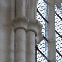 Église Saint-Germain d'Auxerre - Interior, chevet, north clerestory, vaulting shaft capitals