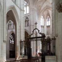 Église Saint-Germain d'Auxerre - Interior, crossing and chevet from nave