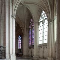 Église Saint-Germain d'Auxerre - Interior, ambulatory aisle looking northeast