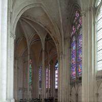 Église Saint-Germain d'Auxerre - Interior, ambulatory aisle looking into axial chapel