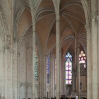 Église Saint-Germain d'Auxerre - Interior, axial chapel form ambulatory