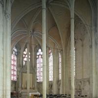 Église Saint-Germain d'Auxerre - Interior, chevet, axial chapel looking southeast
