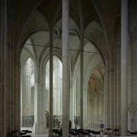Église Saint-Germain d'Auxerre - Interior, chevet, axial chapel looking northwest