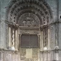 Église Saint-Lazare d'Avallon - Exterior, western frontispiece, south portal