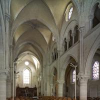 Église Saint-Hermeland de Bagneux - Interior, nave looking southeast