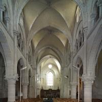 Église Saint-Hermeland de Bagneux - Interior, nave looking east
