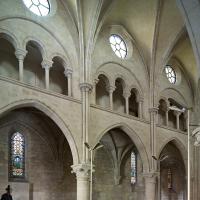 Église Saint-Hermeland de Bagneux - Interior, south nave aisle looking northeast 