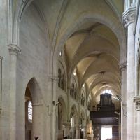 Église Saint-Hermeland de Bagneux - Interior, chevet looking southwest