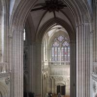 Cathédrale Notre-Dame de Bayeux - Interior, south transept elevation from north transept triforium level