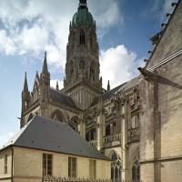 Cathédrale Notre-Dame de Bayeux - Exterior, north transept and nave elevation