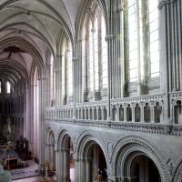 Cathédrale Notre-Dame de Bayeux - Interior, south nave elevation