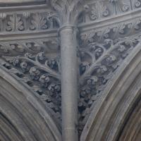 Cathédrale Notre-Dame de Bayeux - Interior, chevet, hemicycle, gallery, spandrel panel